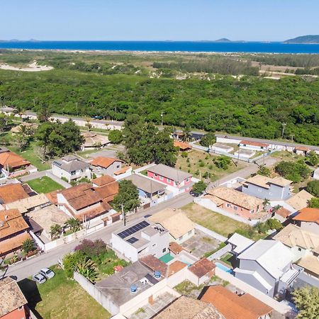 קאבו פריו Refugio Tropical Casa De Praia Com Piscina Aquecida E 4 Suites E Garagem 3 Carros, 800 Mtrs Da Praia Internet 700 Mbps, Condominio Privado Com Pista De Skate , Quadra De Futevolei , Campos E Quadras De Futebol! מראה חיצוני תמונה